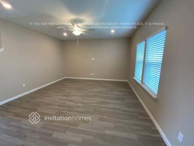 7533 Chervil St in Jacksonville, FL - Foto de edificio - Building Photo