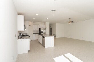 4019 84th Ct E in Palmetto, FL - Building Photo - Building Photo