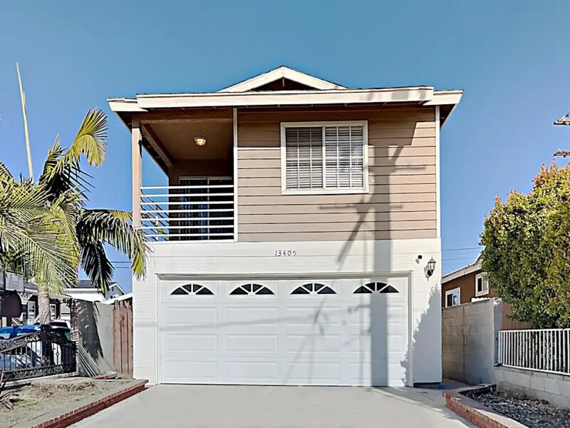 13504 Bixler Ave in Downey, CA - Foto de edificio