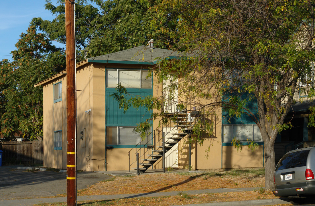 465 N 11th St in San Jose, CA - Foto de edificio