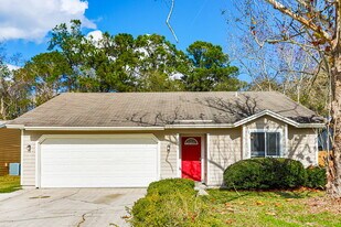 8257 Knotts Landing Dr N in Jacksonville, FL - Building Photo