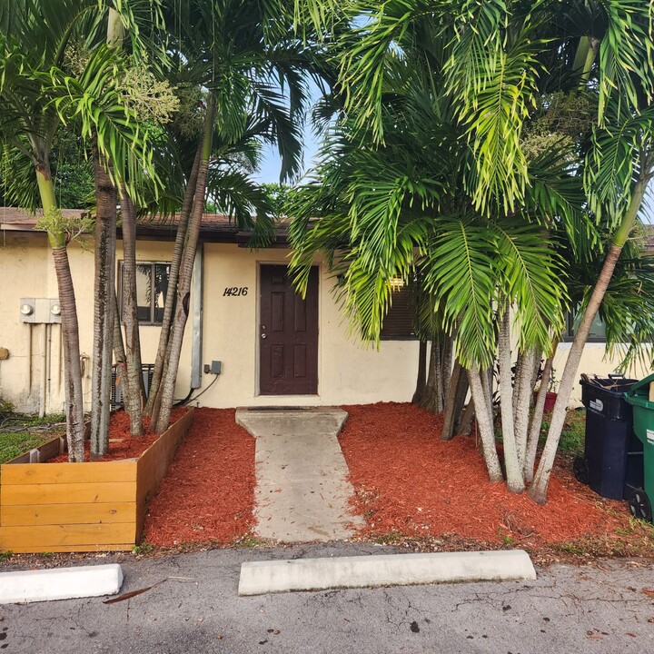 14216 SW 283rd St in Homestead, FL - Building Photo