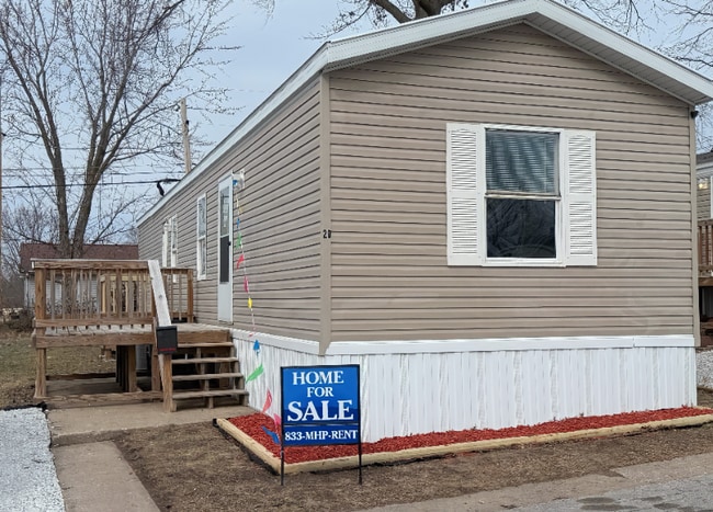 4410 Brown Station Rd in Columbia, MO - Foto de edificio - Building Photo