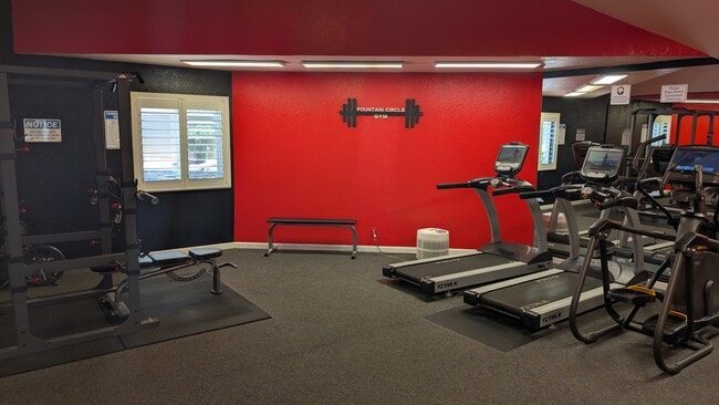 Fountain Circle Townhomes in Davis, CA - Foto de edificio - Building Photo