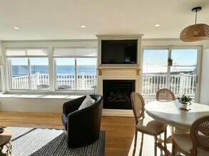 1497 Ocean Blvd in Rye, NH - Building Photo - Building Photo