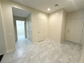 2660 Dirleton Pl in Henderson, NV - Building Photo - Building Photo