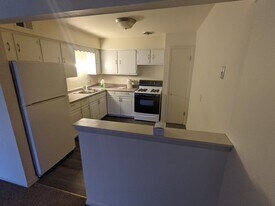 5773 N 94th St, Unit 4