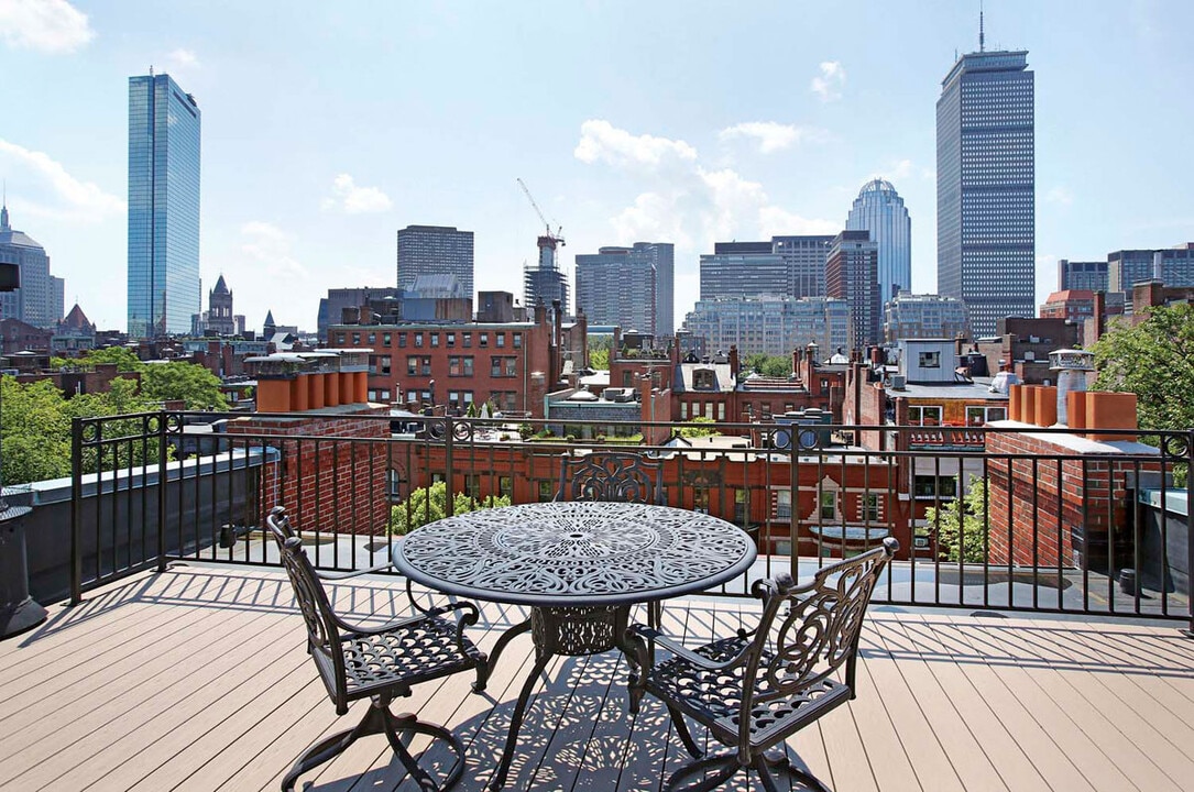 556 Columbus Ave in Boston, MA - Building Photo