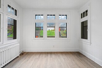 1138 Illinois Ave, Unit 1 in Pittsburgh, PA - Foto de edificio - Building Photo
