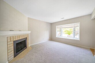 48 Elan Ln in Chesterbrook, PA - Building Photo - Building Photo