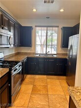 8465 Adams Grove St in Las Vegas, NV - Building Photo - Building Photo