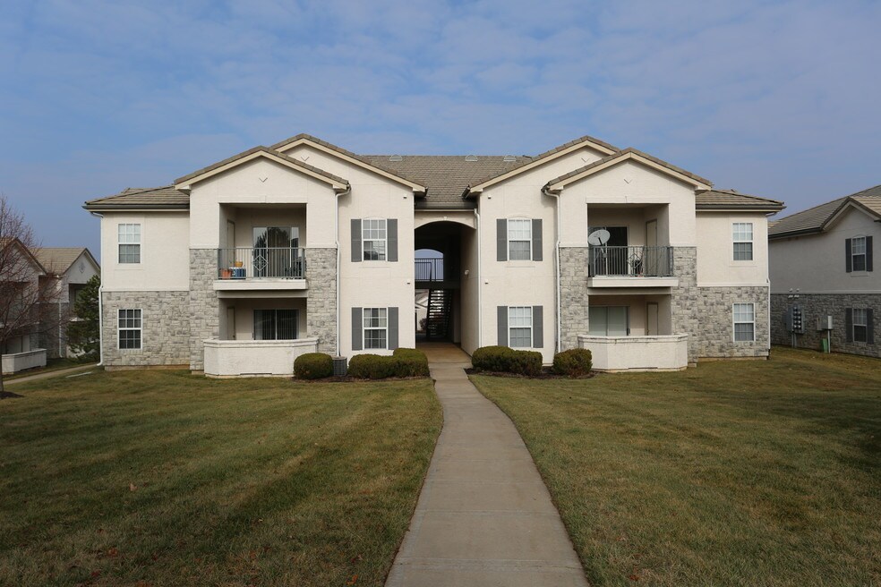 Village at Deer Creek Apartments Overland Park, KS Apartments For Rent