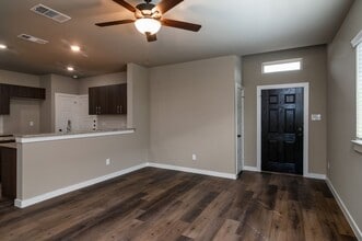 636 Harvest Moon Dr in Venus, TX - Building Photo - Building Photo