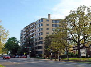 Crestview Apartments in Washington, DC - Building Photo - Building Photo