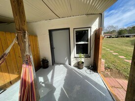 4456 Frontier Way Northeast, Unit APT A in Sugar Hill, GA - Building Photo