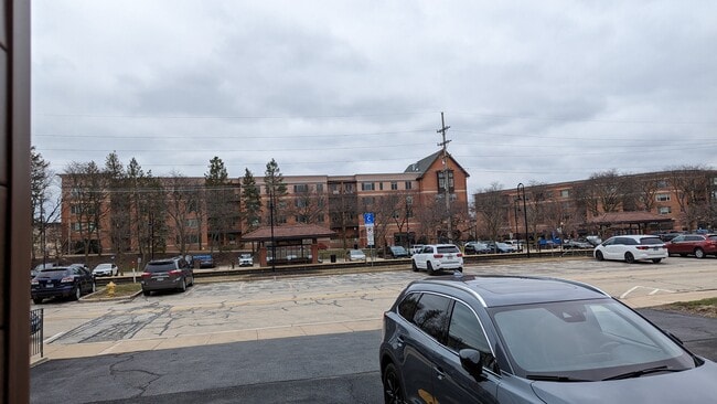 924 Warren Ave, Unit 3