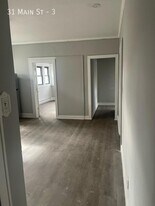 31 Main St in Monsey, NY - Building Photo