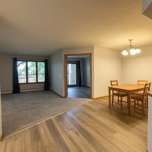 8031 Xerxes Ave S in Bloomington, MN - Building Photo - Building Photo