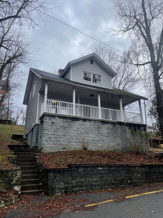 14 Jacobs St in Morgantown, WV - Building Photo