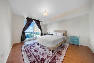 1945 S Ocean Dr, Unit 714 in Hallandale Beach, FL - Foto de edificio - Building Photo