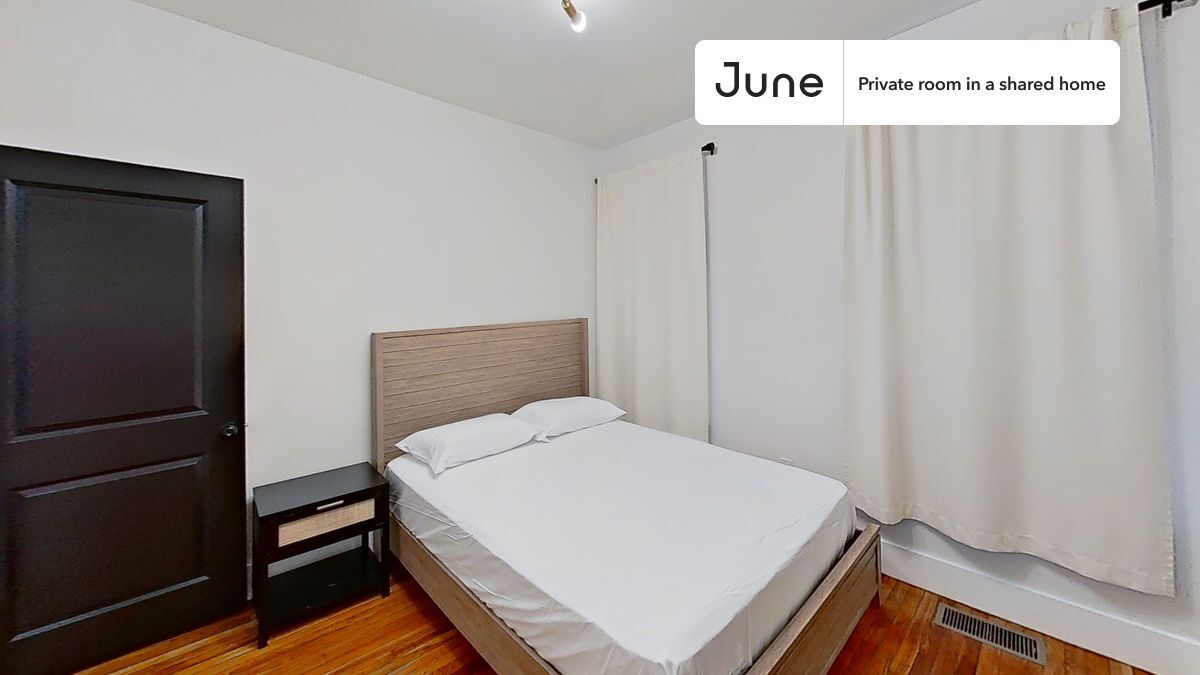 Room in Shared 5 bed/2 bath home in Boston, MA - Building Photo