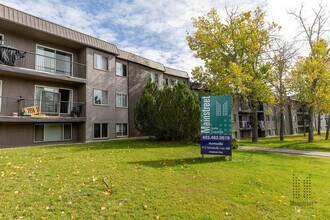 Huntsville Apartments in Calgary, AB - Building Photo - Building Photo