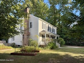 103 Amber Ln in Greenville, NC - Building Photo - Building Photo