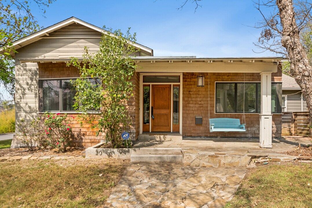 201 Chichester Pl in San Antonio, TX - Building Photo