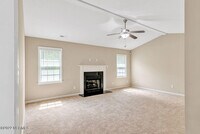 214 Bonanza Dr photo'