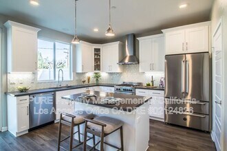 15607 Lilli Wy in Los Angeles, CA - Building Photo - Building Photo