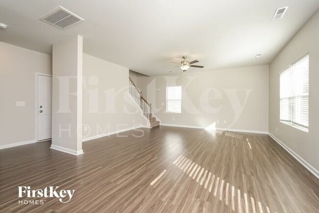 3710 Streamside Dr in Thomasville, NC - Building Photo - Building Photo