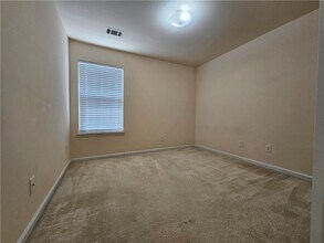 2200 Meadow Peak Rd in Duluth, GA - Building Photo - Building Photo