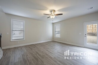 228 Margrave Dr in Holly Springs, GA - Building Photo - Building Photo