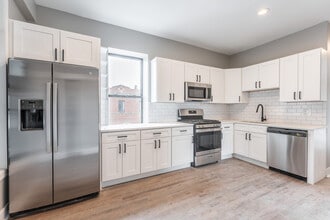 3237 W Armitage Ave in Chicago, IL - Building Photo - Building Photo