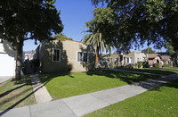 421-425 Riverdale Dr in Glendale, CA - Foto de edificio - Building Photo