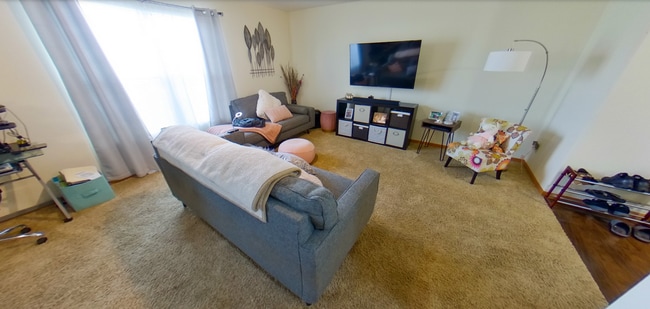 2702 Buttonwood Dr in Manhattan, KS - Building Photo - Building Photo