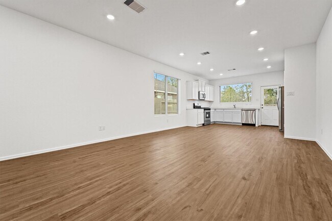 19316 Villa Mesa Dr in Roman Forest, TX - Building Photo - Building Photo