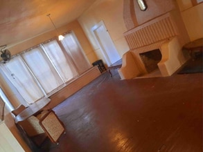 1816 E Houston St in San Antonio, TX - Building Photo - Building Photo