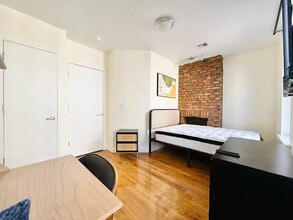 143 N 8th St in Brooklyn, NY - Building Photo - Building Photo