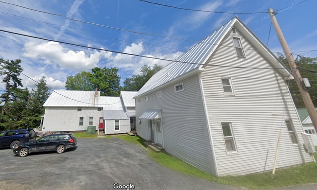 224 Rainbow St in Royalton, VT - Building Photo - Building Photo