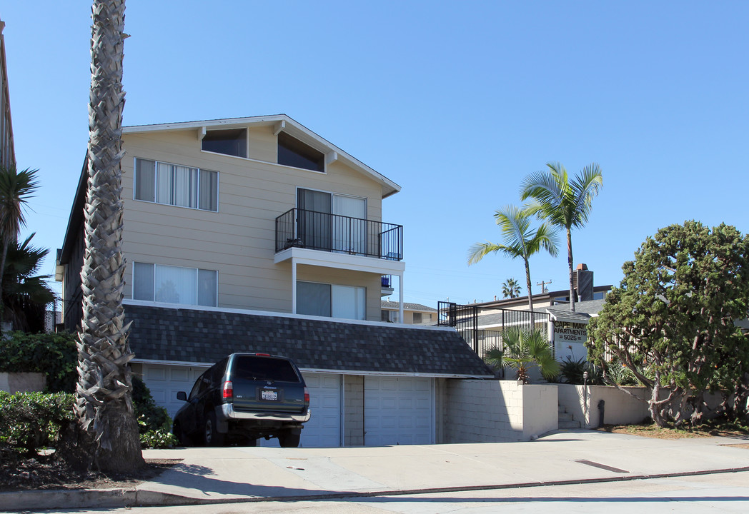 5025 Cape May Ave in San Diego, CA - Building Photo