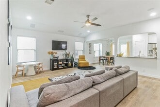 13914 Turkey Hollow Trail in Austin, TX - Building Photo - Building Photo