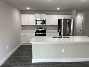 850 San Filippo Dr SE in Palm Bay, FL - Building Photo - Building Photo