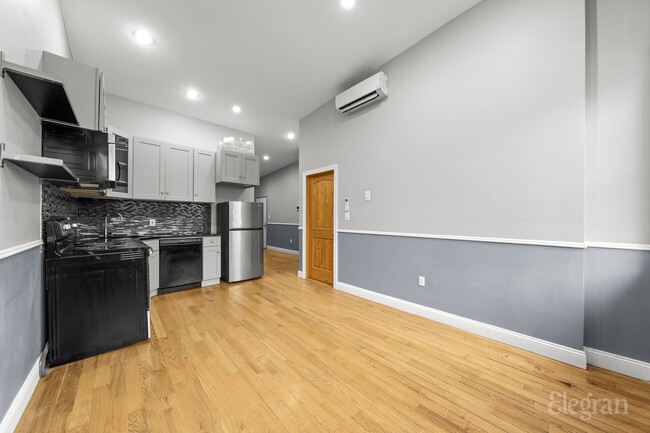 457 Lafayette Ave in Brooklyn, NY - Building Photo - Building Photo