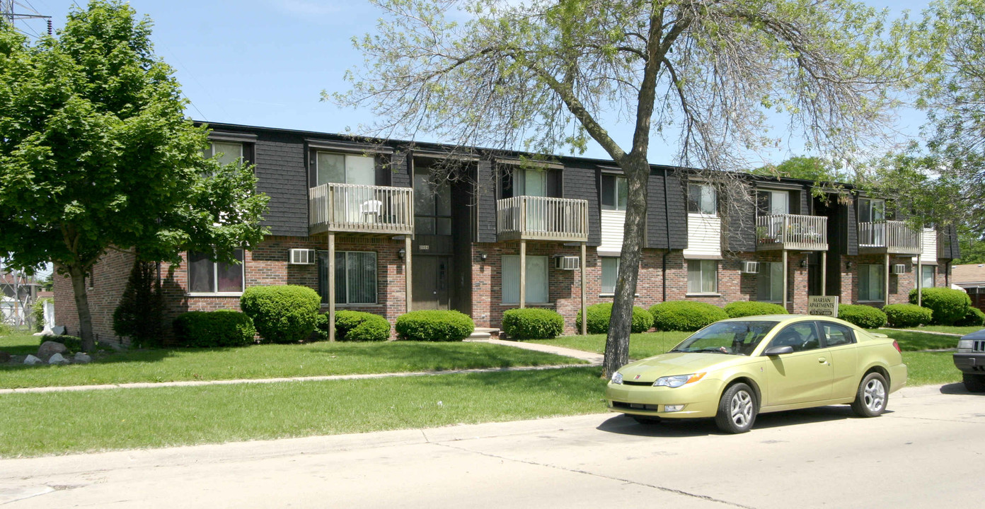 Marian Apartments in Trenton, MI - Building Photo