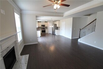 5729 Shore Isle Ct in Flowery Branch, GA - Building Photo - Building Photo