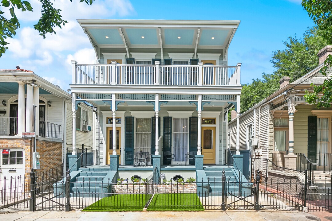 623 Kerlerec St in New Orleans, LA - Foto de edificio