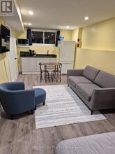 7 Harbour Crescent in Wasaga Beach, ON - Building Photo - Building Photo