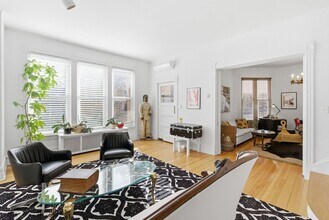 2001 Orrington Ave in Evanston, IL - Building Photo - Building Photo