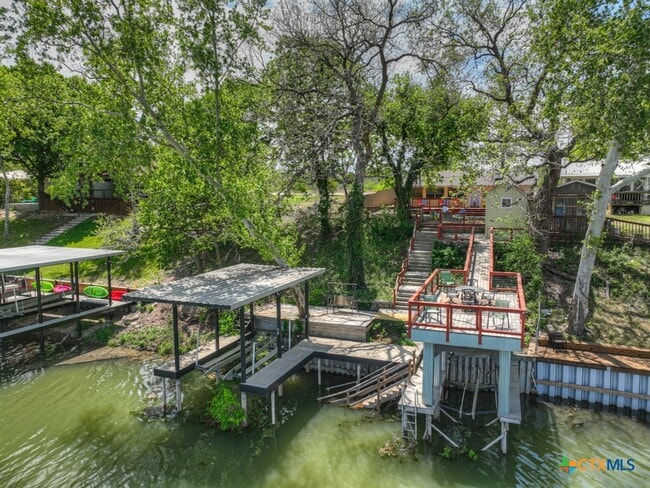 property at 1015 Reiley Rd